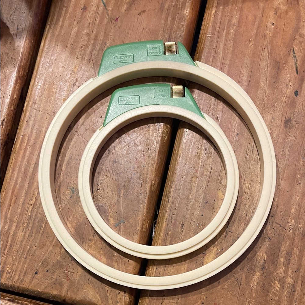 Love Green and Cream Embroidery Hoops 18 cm 12cm lot of 2
